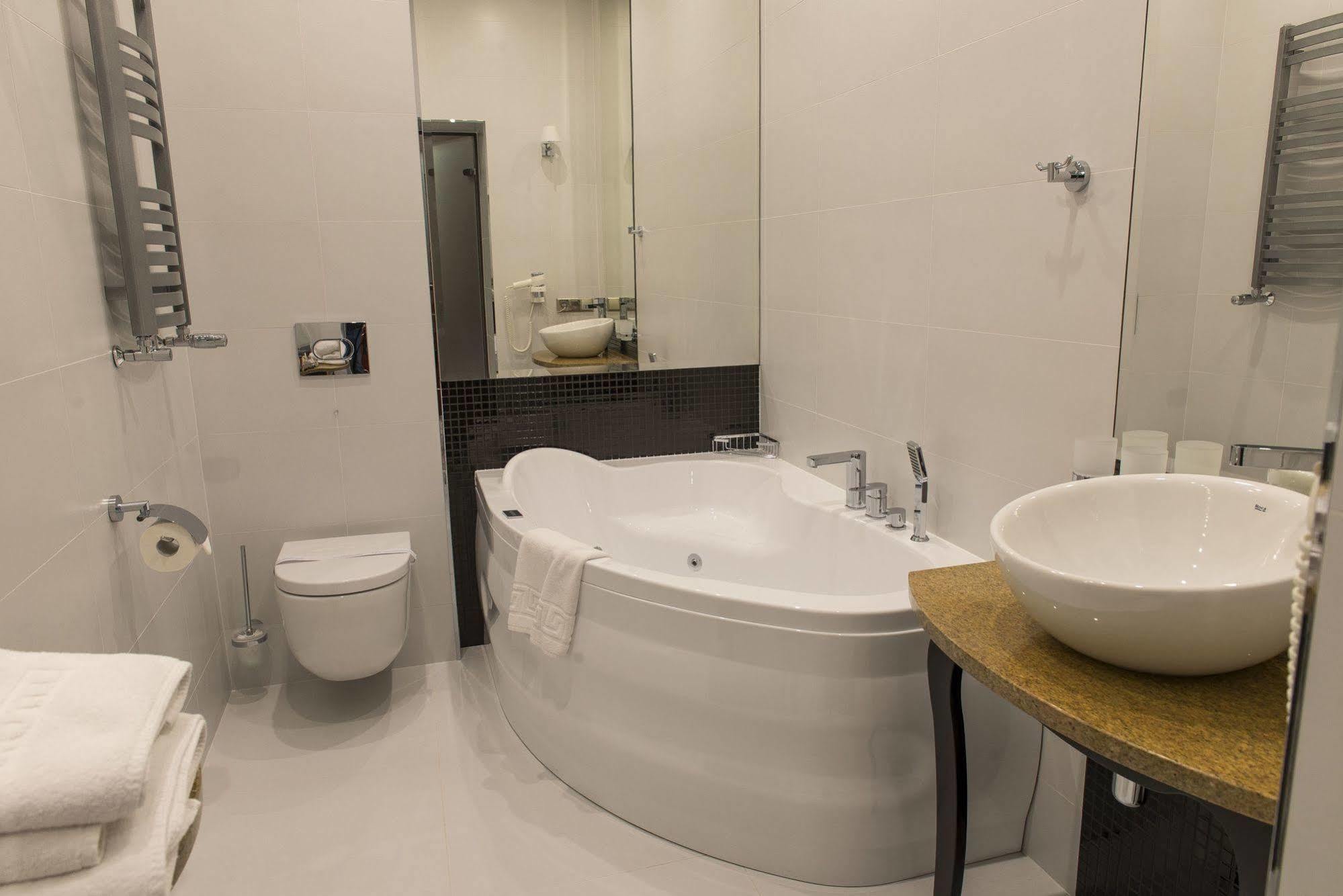 Hotel Europa Kaliszki Kültér fotó